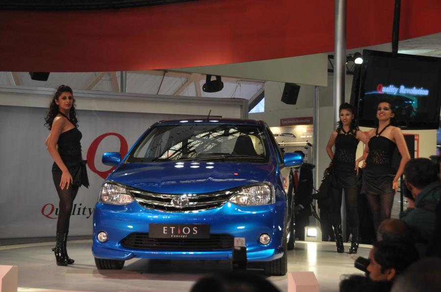  Toyota Etios Hatchback Concept 2010 года  (фото 2 из 8)